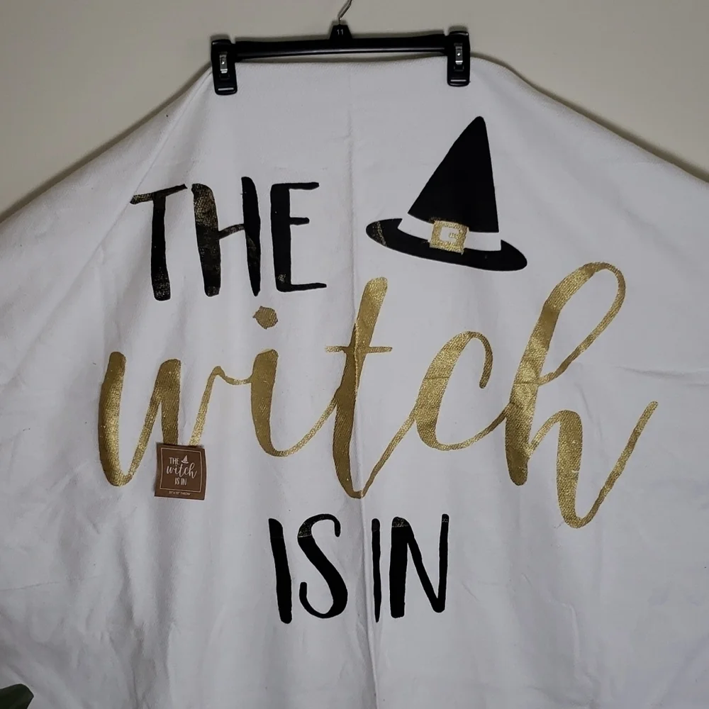 The witch is in fringe throw blanket, Halloween, witchycore